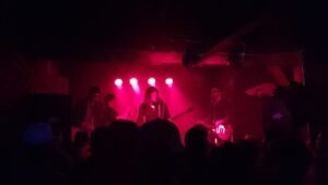 LA INSANA ODISEA ESPACIAL DE WINONA RIDERS EN SALTA